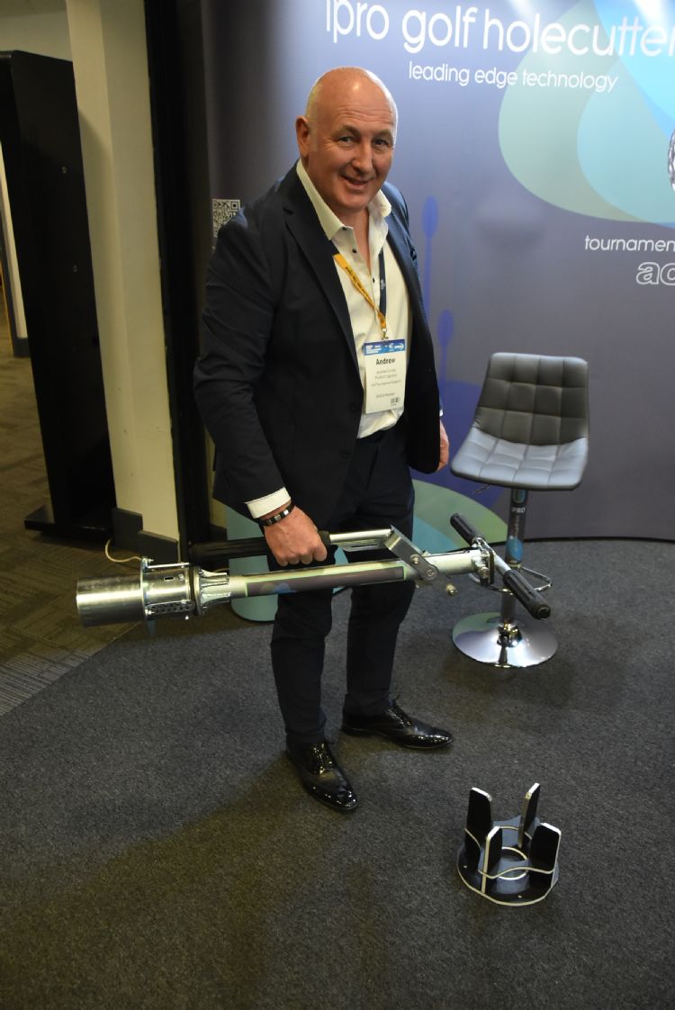 De hole-heier van Sports Metals De hole-heier van Sports Metals