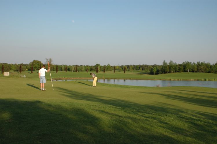 Prise d’Eau telt 36 holes